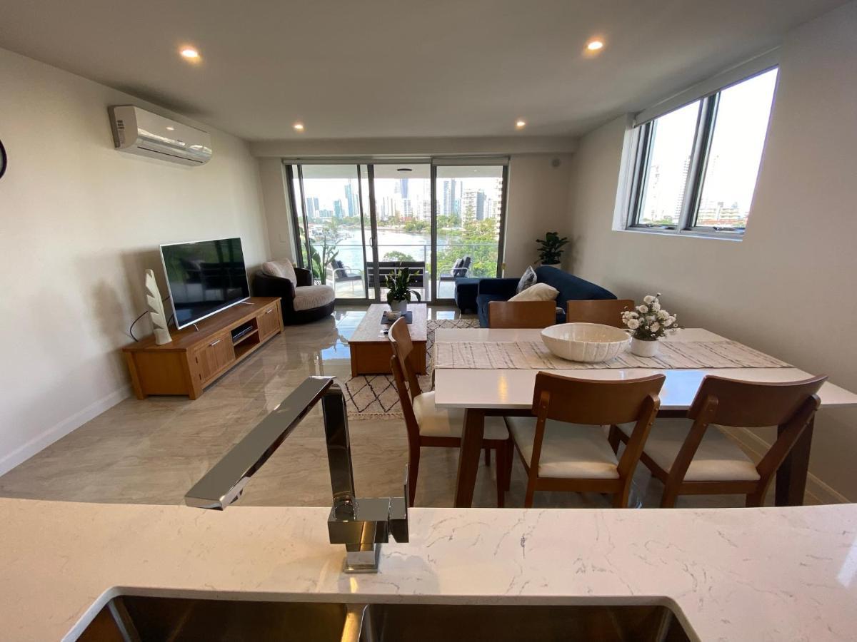 Serenity Surfers Paradise Голд-Кост Екстер'єр фото