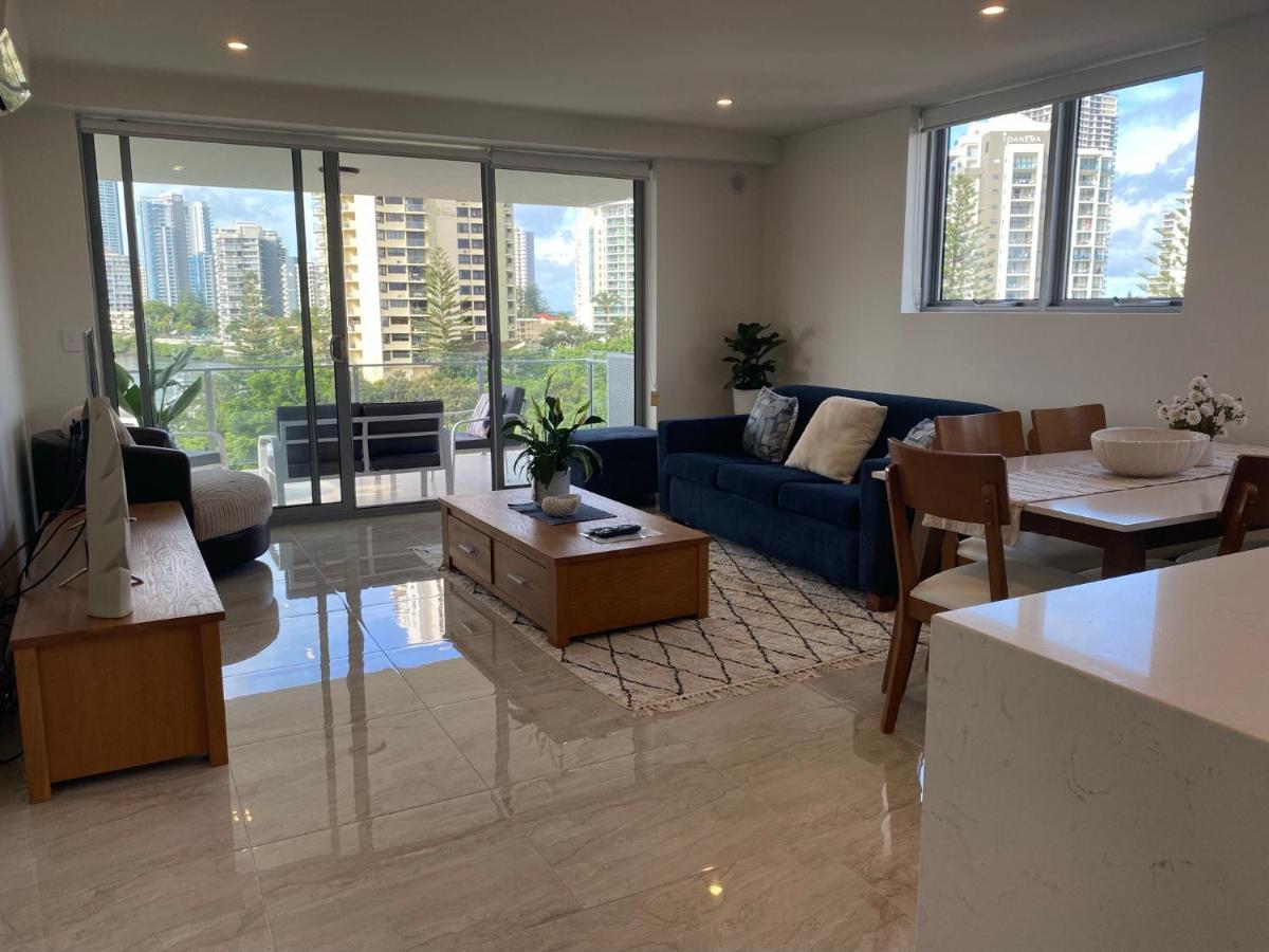Serenity Surfers Paradise Голд-Кост Екстер'єр фото