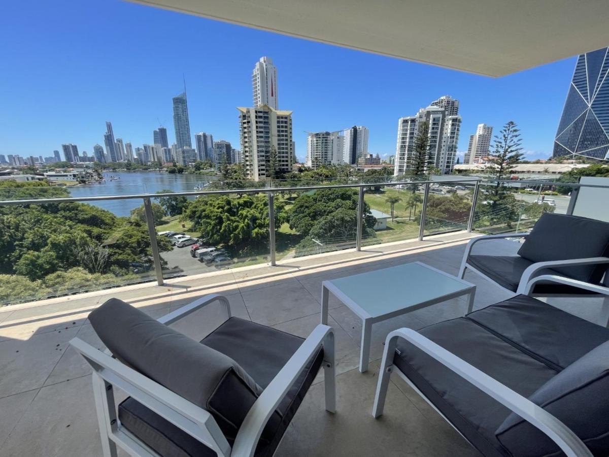 Serenity Surfers Paradise Голд-Кост Екстер'єр фото