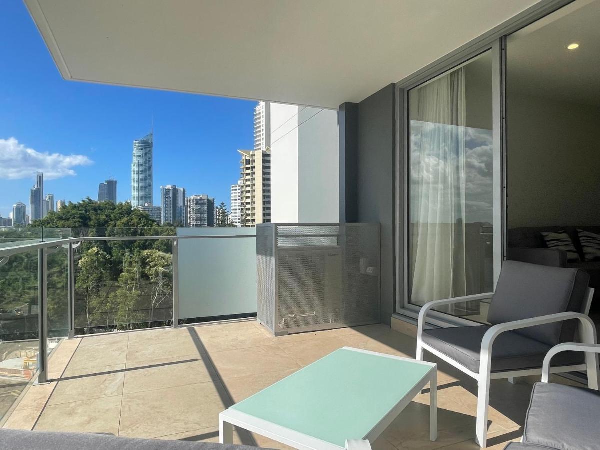 Serenity Surfers Paradise Голд-Кост Екстер'єр фото